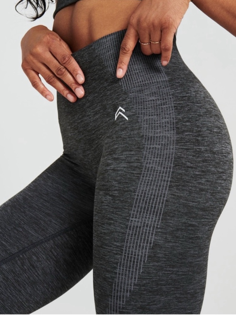NWT Oner Active Classic Seamless Leggings in Coal Marl Size Medium Short Length - Picture 7 of 16